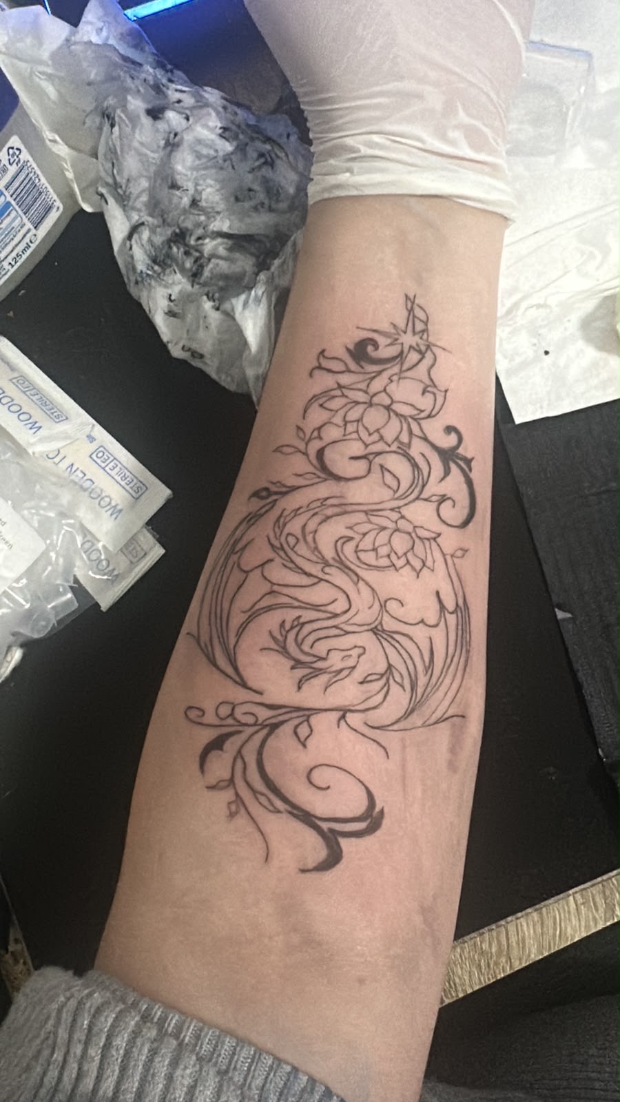 Fineline-Tattoo, Körperstelle: Unterarm